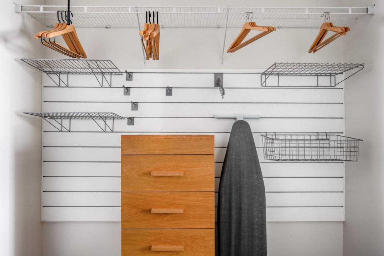 1br W Wd Gym Roof Nr Assembly T Bos-555a