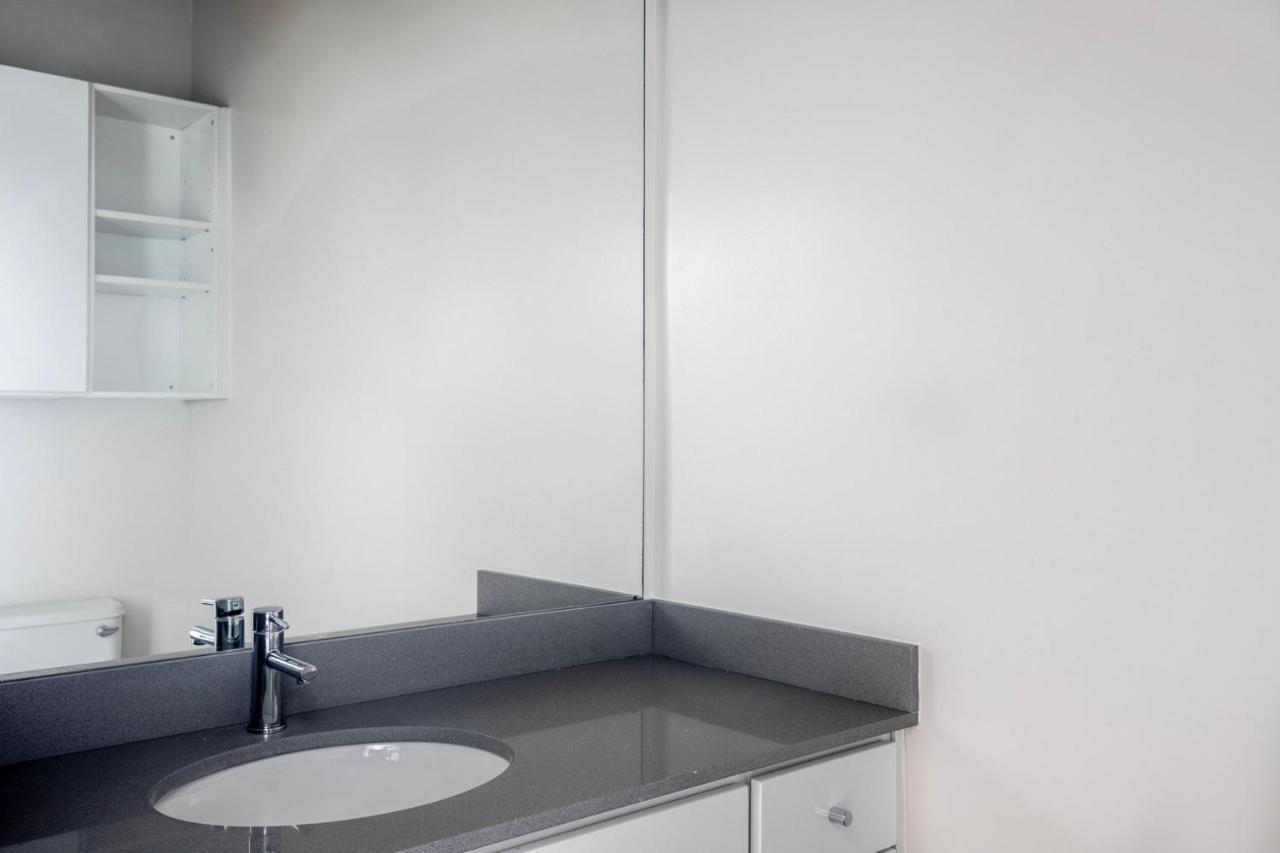 Apartment 1br W Wd Gym Roof Nr Assembly T Bos-555a