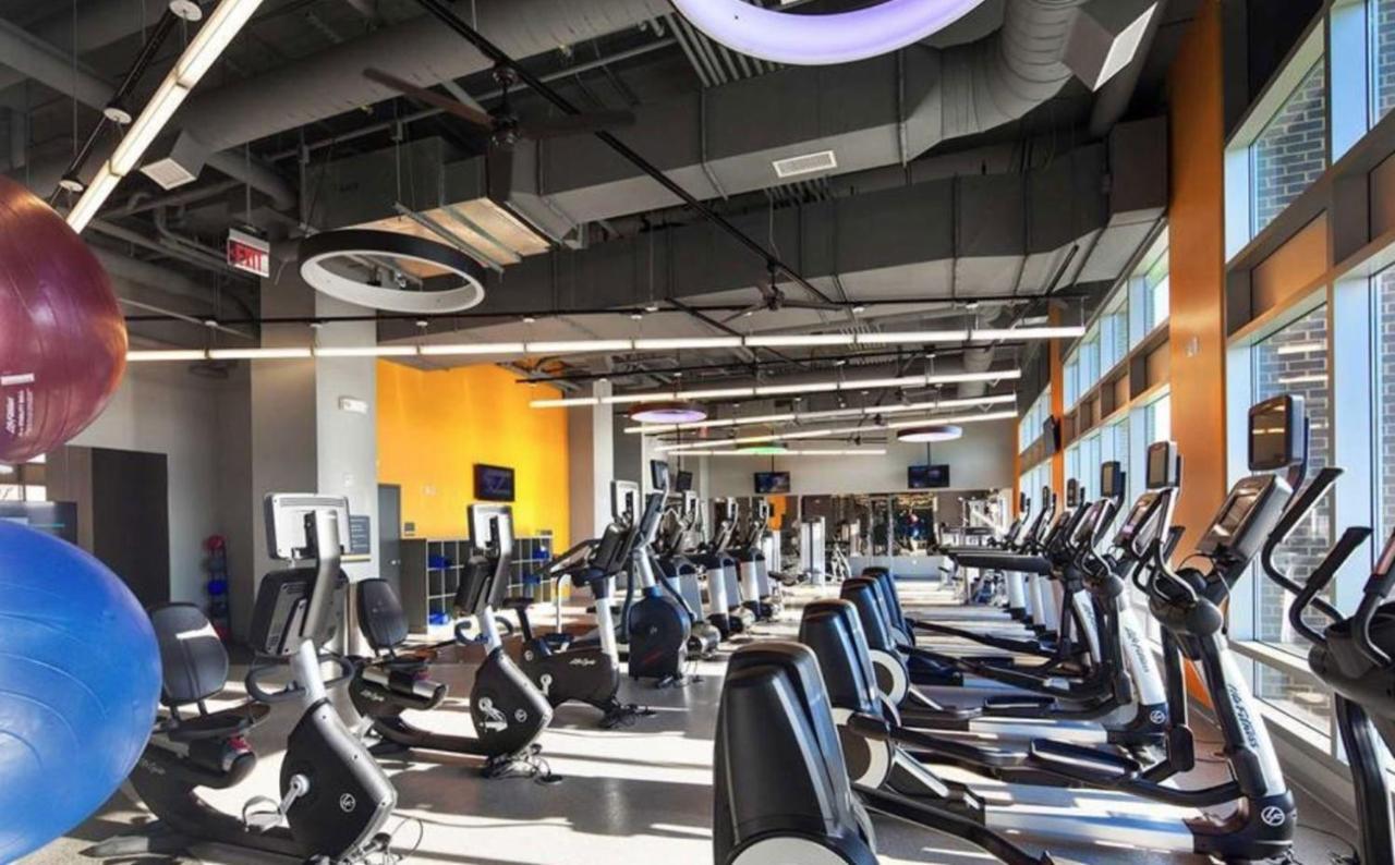 1br W Wd Gym Roof Nr Assembly T Bos-555a Apartment