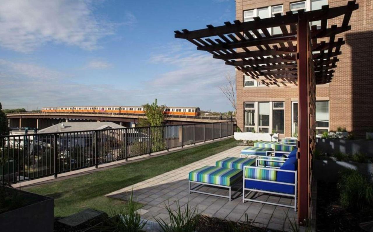Apartment 1br W Wd Gym Roof Nr Assembly T Bos-555a Somerville